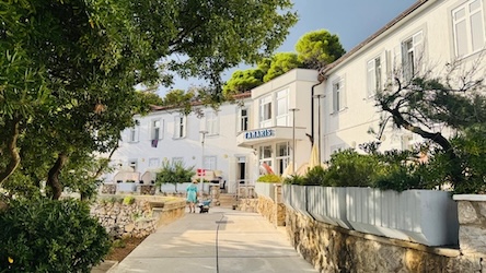 CHORVATSKO – OSTROV KRK – Hotelový resort Dražica ***