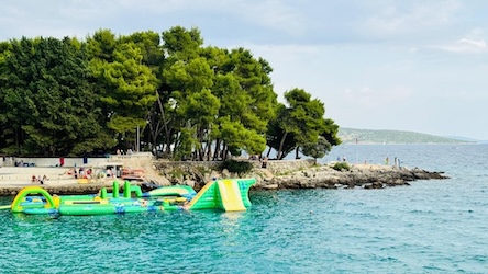 CHORVATSKO – OSTROV KRK – Hotelový resort Dražica *** 