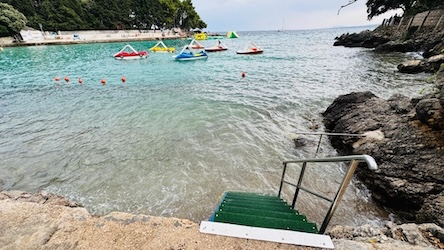 CHORVATSKO – OSTROV KRK – Hotelový resort Dražica *** 