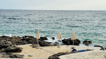 CHORVATSKO – OSTROV KRK – Hotelový resort Dražica ***