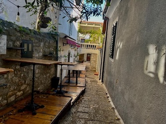 CHORVATSKO – OSTROV KRK – Hotelový resort Dražica *** 